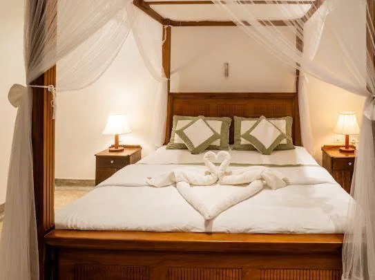 Deluxe Double Room with Balcony Garden View